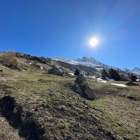 Le Basset - Keys To Paradise In The Alps