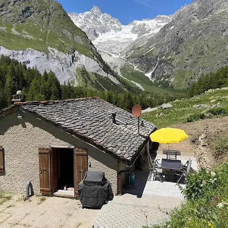 Le Basset - Keys To Paradise In The Alps La Fouly