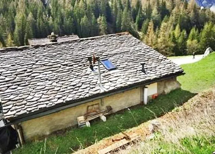 Le Basset - Keys To Paradise In The Alps La Fouly